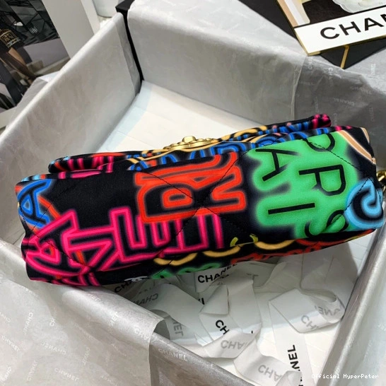 Hyper Peter FLAP BAG CHANEL 19 0709